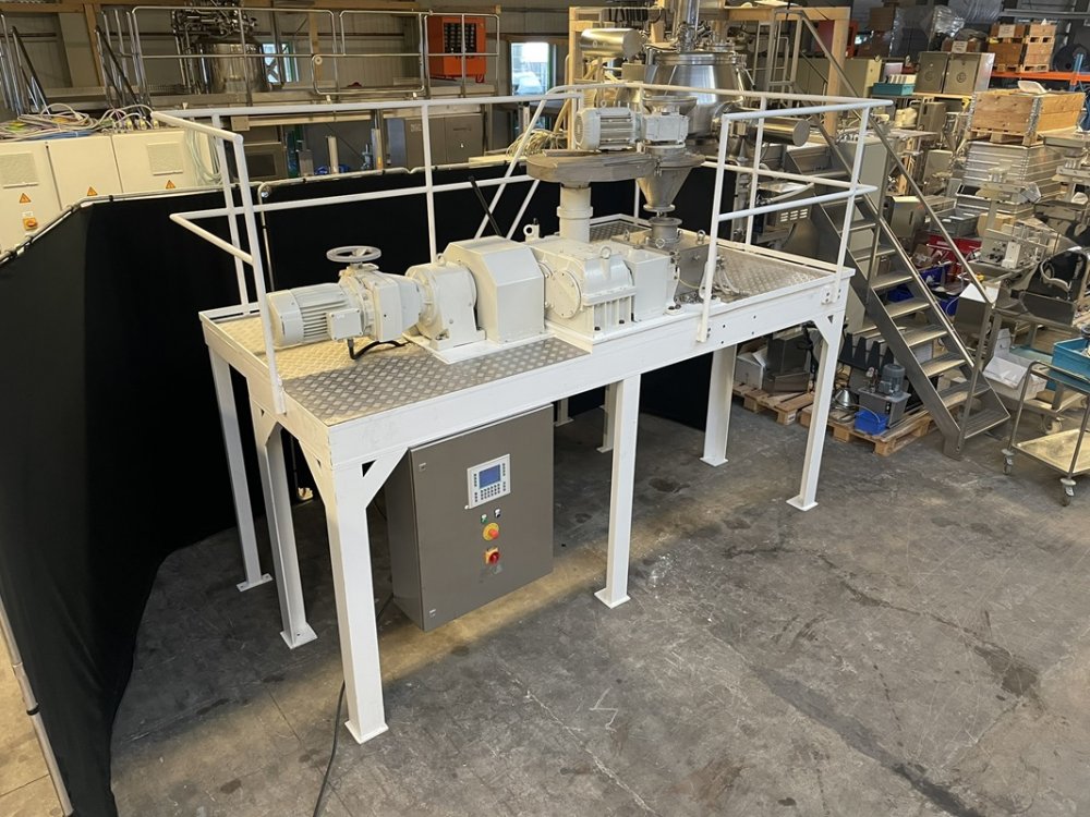 HOSOKAWA ALPINE Typ K 200 / 100 Kompaktor