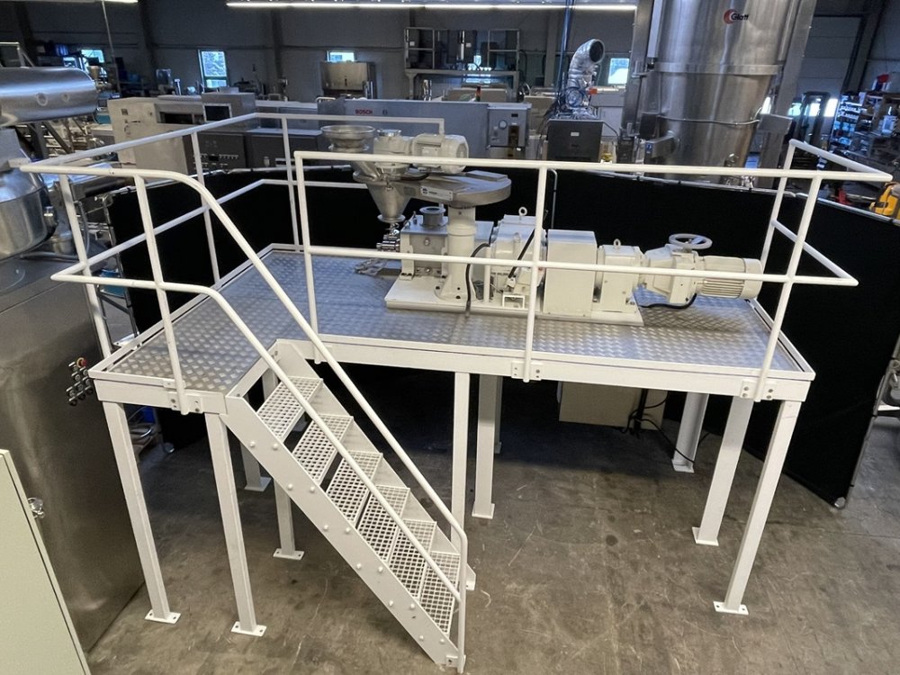 HOSOKAWA ALPINE Typ K 200 / 100 Kompaktor