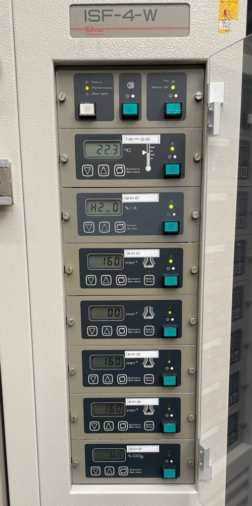 KÜHNER ISF 4-W Schüttelinkubator mit Befeuchtung und CO2
