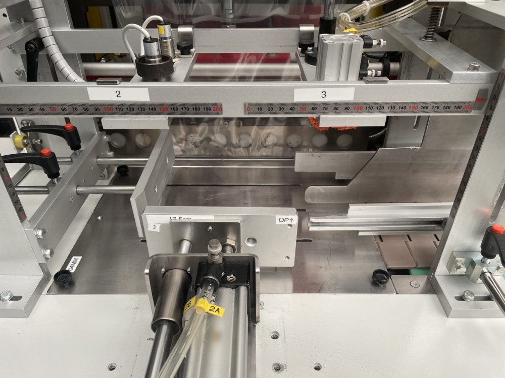 SCHRINK ST 5025AH-SM-5030S Straffbanderolierer