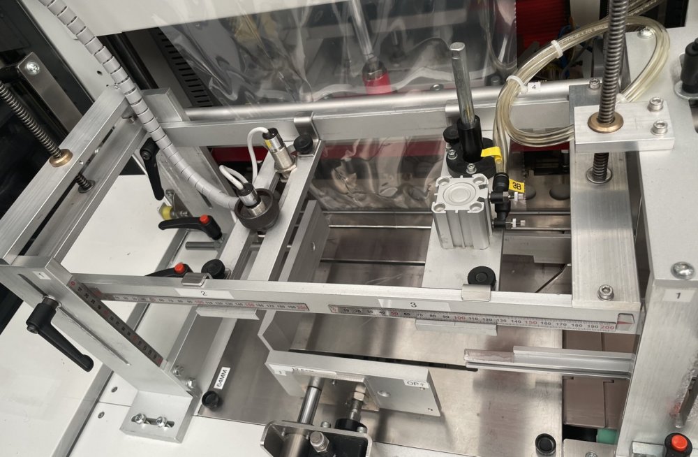 SCHRINK ST 5025AH-SM-5030S Straffbanderolierer