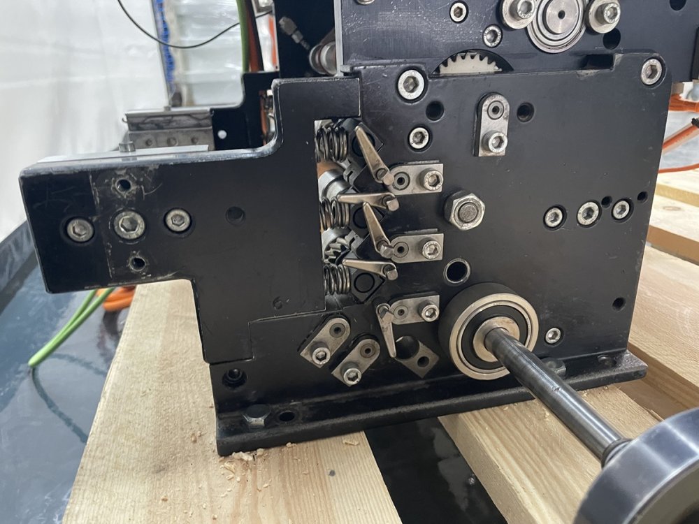 GUK RS 21/070 Máquina plegadora de rodillos