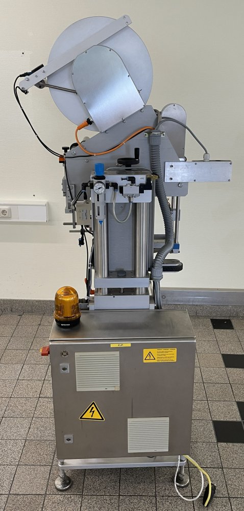 HERMA 300 Labeler