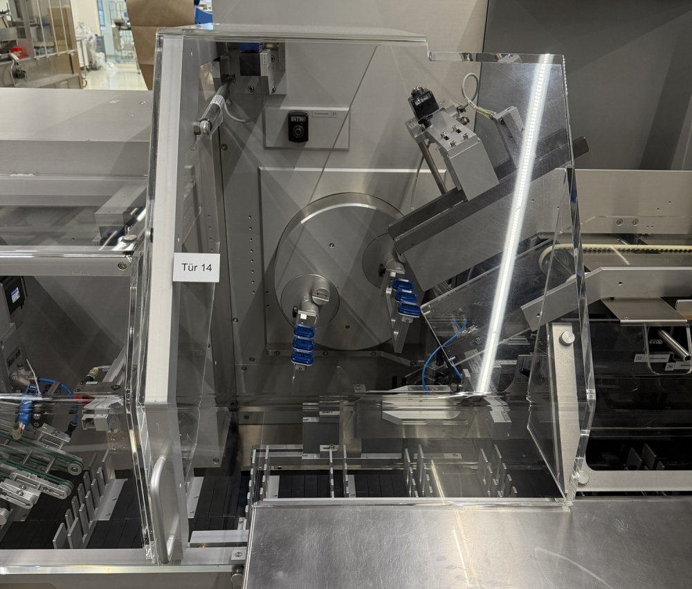 UHLMANN UPS 5 - C 2156 Blister- und Kartonierlinie für Pens, Spritzen o. Vials