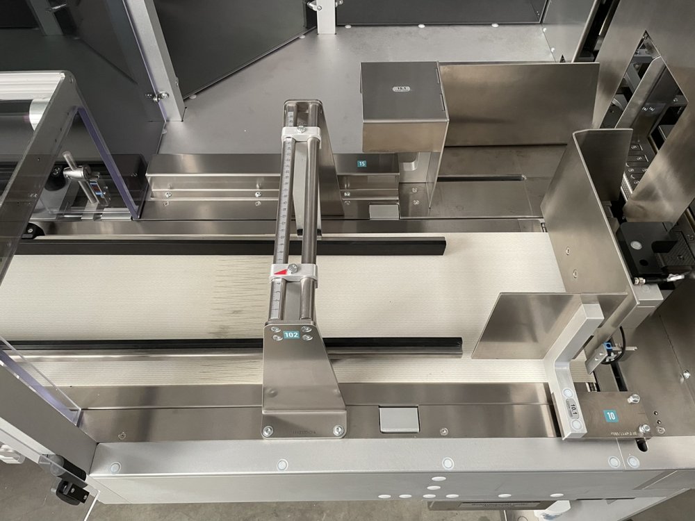 PESTER PEWOFOLD 2 cellophaneuse avec groupeuse PEWO-COLLECT