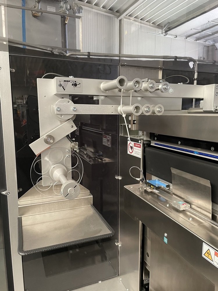 PESTER PEWOFOLD 2 cellophaneuse avec groupeuse PEWO-COLLECT