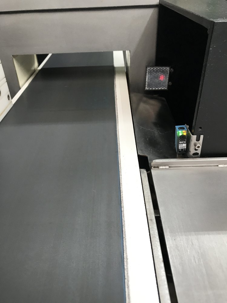 METTLER TOLEDO SAFELINE Metalldetektor mit Transportband