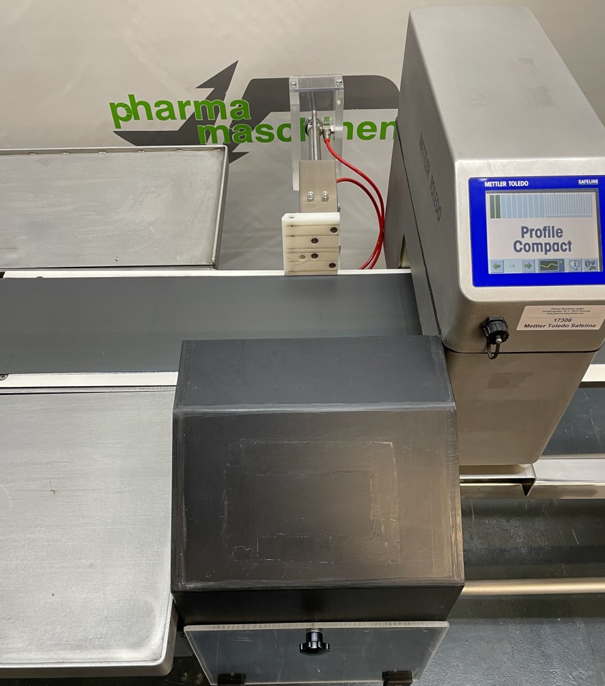 METTLER TOLEDO SAFELINE Metalldetektor mit Transportband