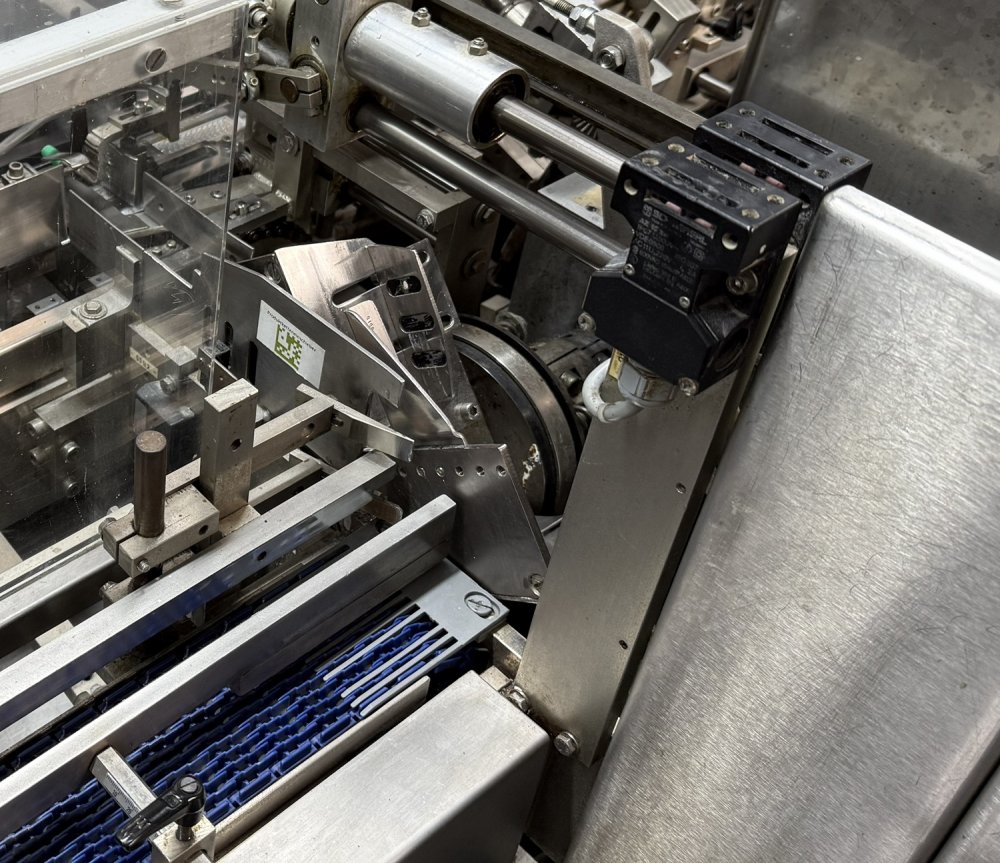 BOSCH CAR T5 Cartoner for bottles