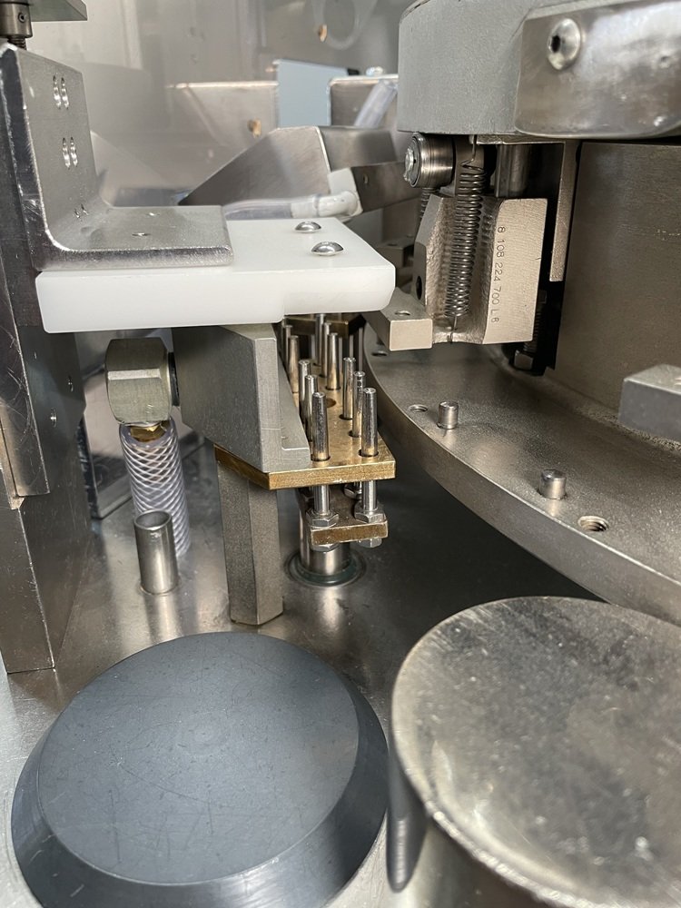 BOSCH GKF 1500 Capsule Filler for Powder
