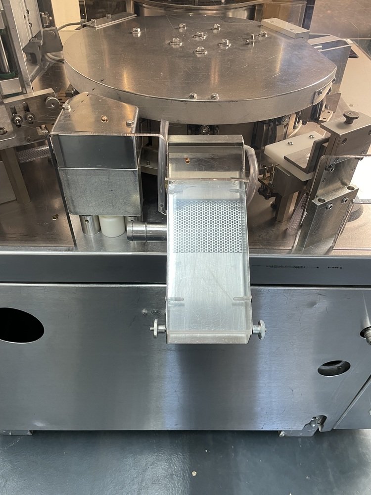 BOSCH GKF 1500 Capsule Filler for Powder