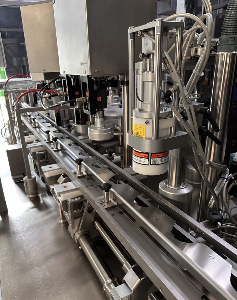 DECKERT AVR 200 Dropper Inserter and Screw Capper